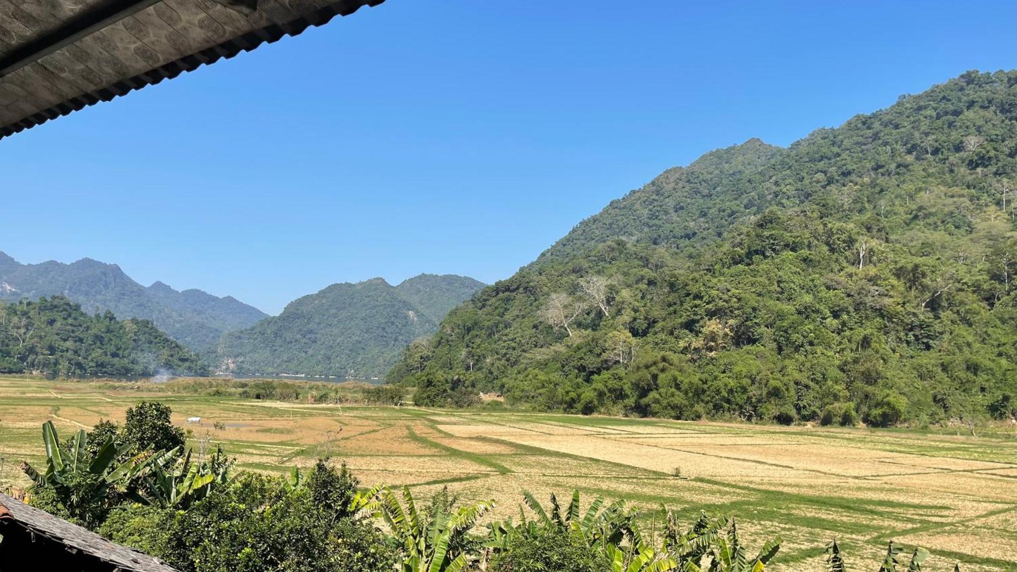 Ba Be Hoang Quan Homestay מראה חיצוני תמונה